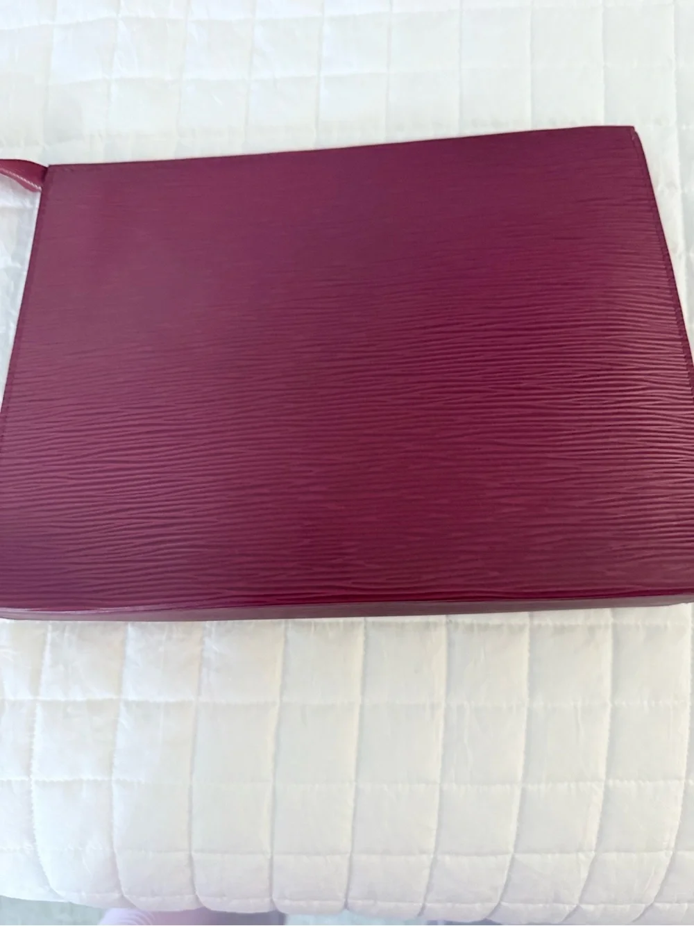 Louis Vuitton Women's Textured Clutch Makeup Bag in Fushia NEW.